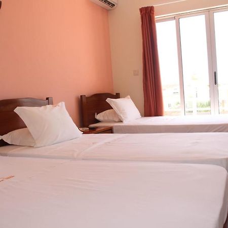 Restaurante Residencial Nova Cidade Porto Novo エクステリア 写真