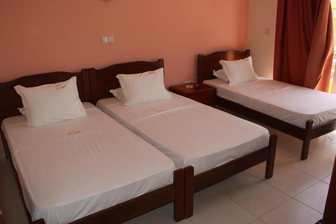 Restaurante Residencial Nova Cidade Porto Novo エクステリア 写真