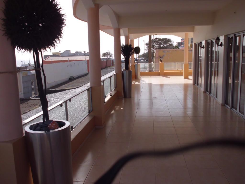 Restaurante Residencial Nova Cidade Porto Novo エクステリア 写真