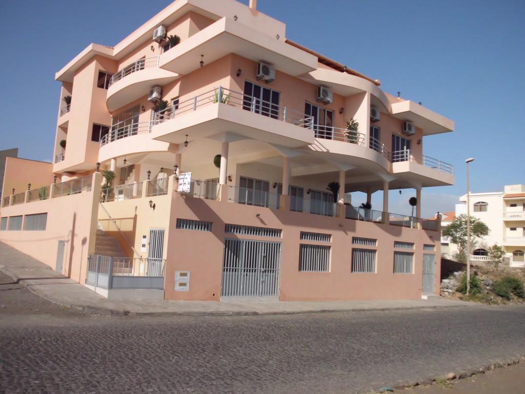 Restaurante Residencial Nova Cidade Porto Novo エクステリア 写真
