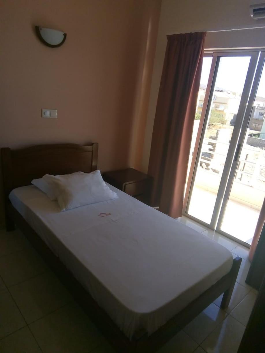 Restaurante Residencial Nova Cidade Porto Novo エクステリア 写真