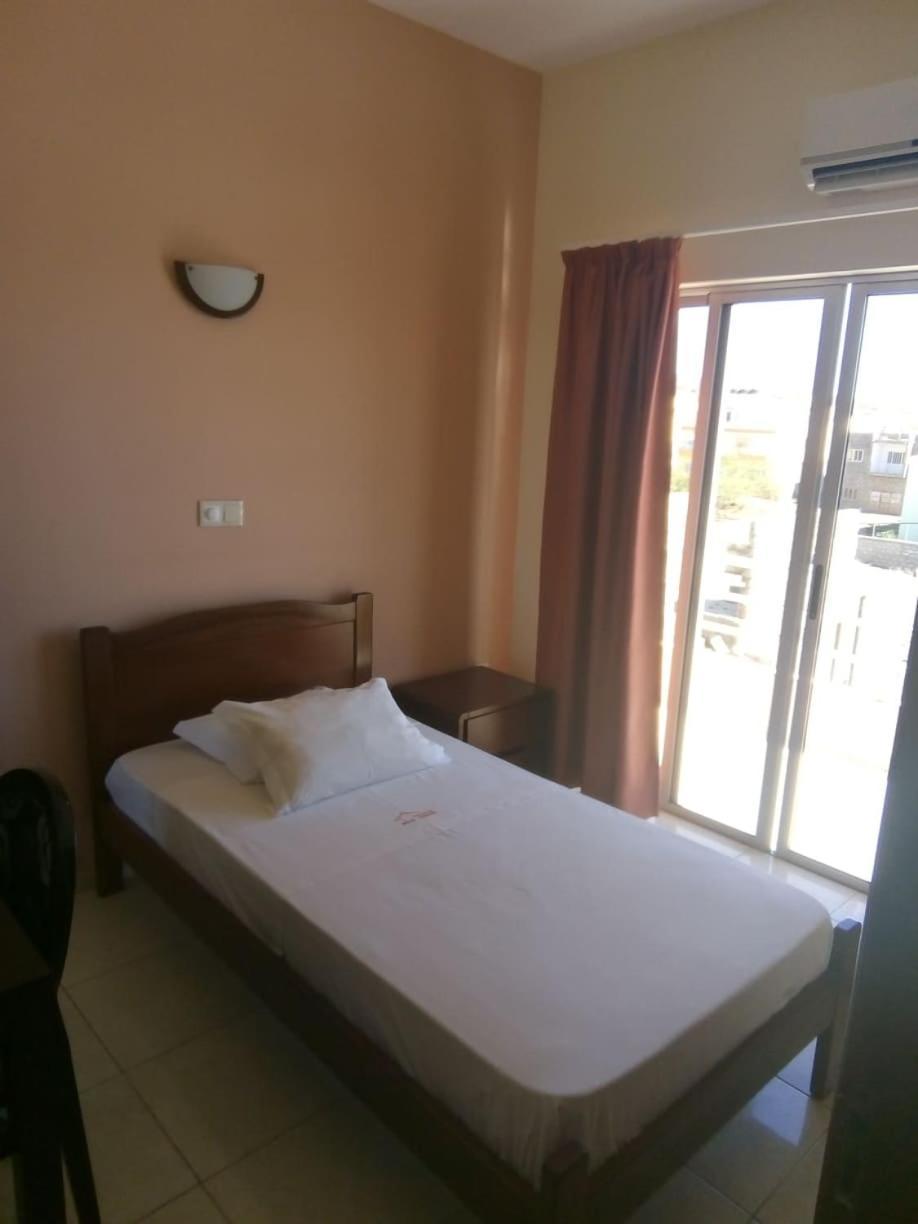 Restaurante Residencial Nova Cidade Porto Novo エクステリア 写真