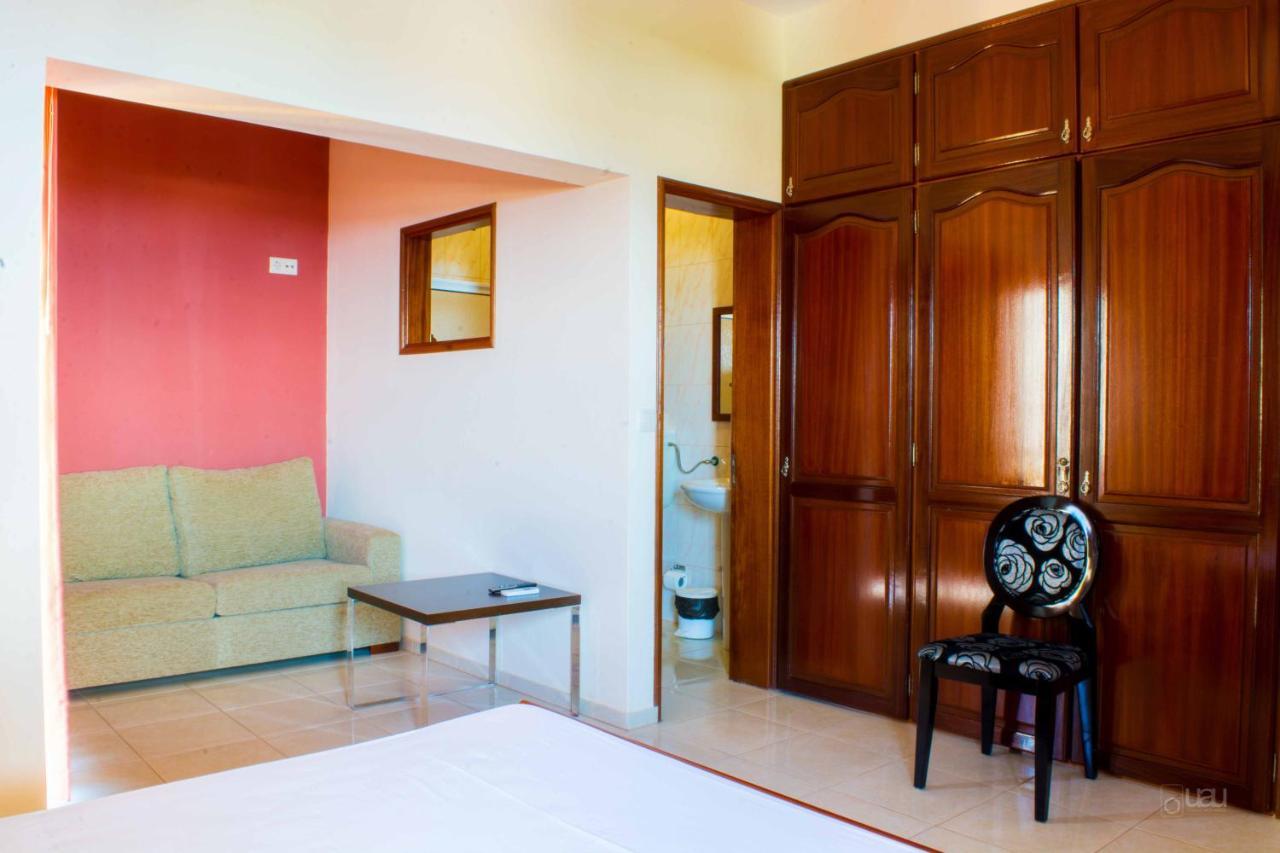 Restaurante Residencial Nova Cidade Porto Novo エクステリア 写真