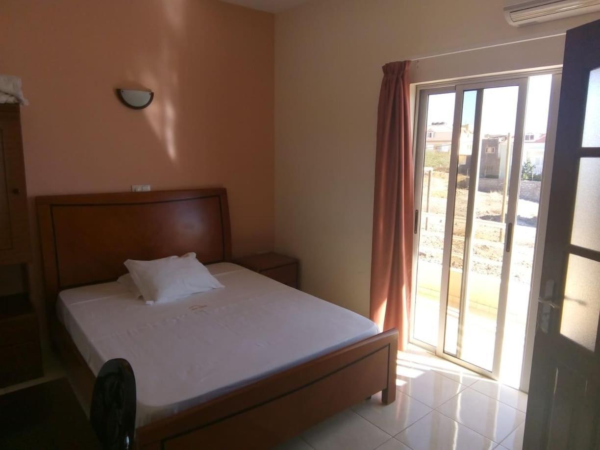 Restaurante Residencial Nova Cidade Porto Novo エクステリア 写真